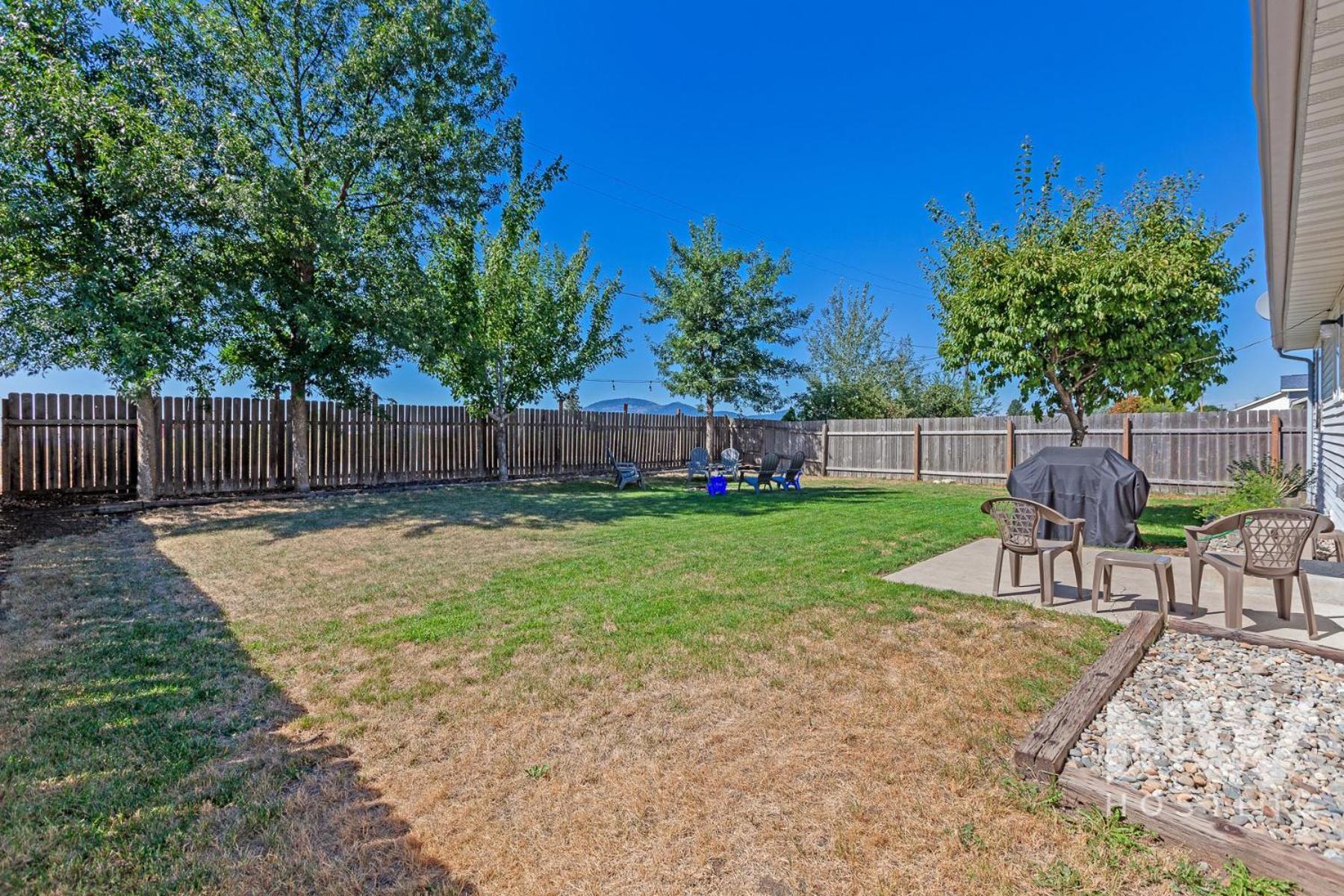 Charming Home Ear Triple Play Silverwood Hayden Lake Fire Pi Fenced Yard A Plum Tree 1219 Exterior photo